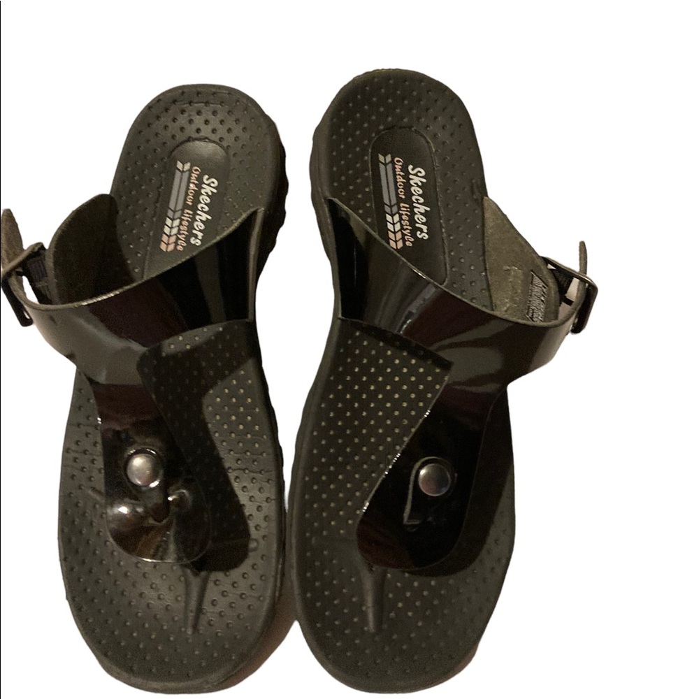 Skechers Women's  7 Sandals T Strap Buckle Black Patent vegan leather uppers